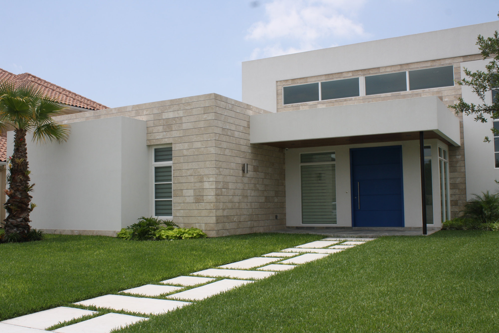 Modern Lemar residence with clean architectural lines
